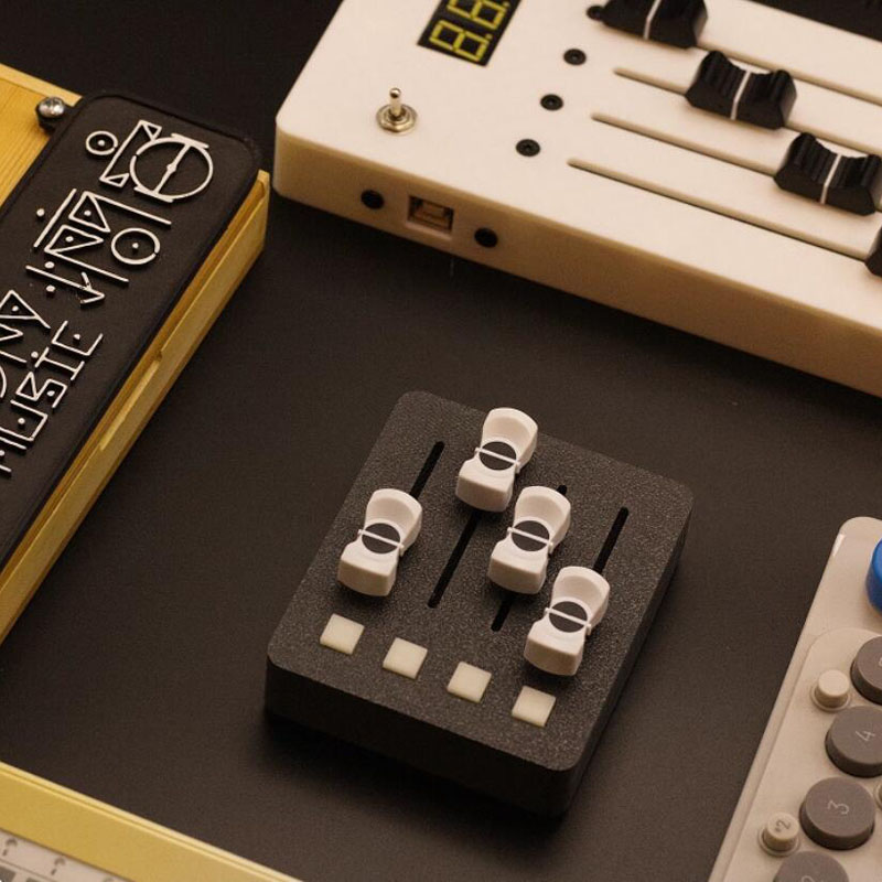 คอนโทรลเลอร์ MIDI รุ่น EM-PO2  - Audio Music Production บทวิจารณ์และราคา